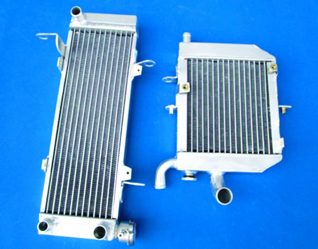 

Aluminum radiator FOR HONDA RVF400 NC35 or NC30 VFR400 lower with fan bracket