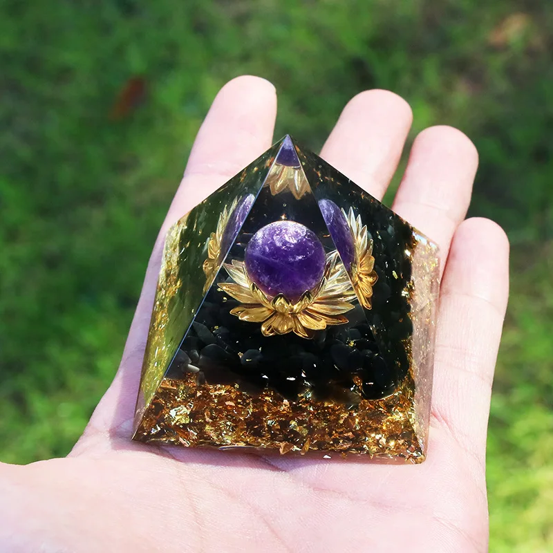 

6CM Oganite Pyramid Home Decor Healing Reiki Natural Crystal Ball Pyramid Resin-encased Crushed Stone Pyramid Car Trim Wholesale