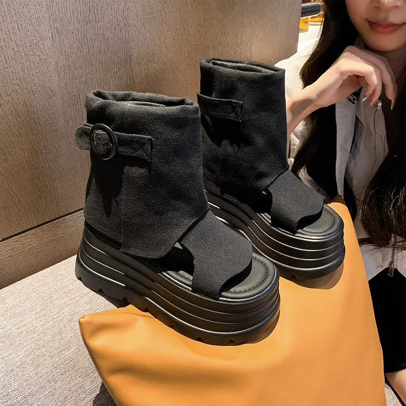 

Женские летние ботинки Toe Roman Cool 2025: Новинка, толстая подошва, дышащие, с вырезами, модные сандалии