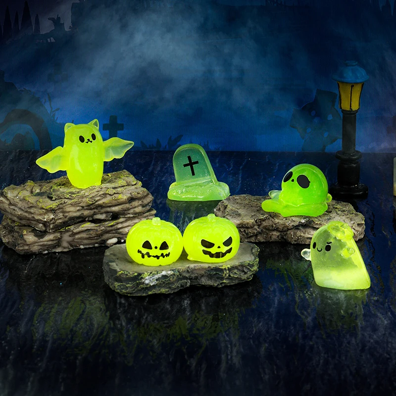 Mini Luminous Halloween Ornament Bat Pumpkin Skeleton Ghost Micro Landscape Dollhouse Model Car Interior Home Desktop Decoration