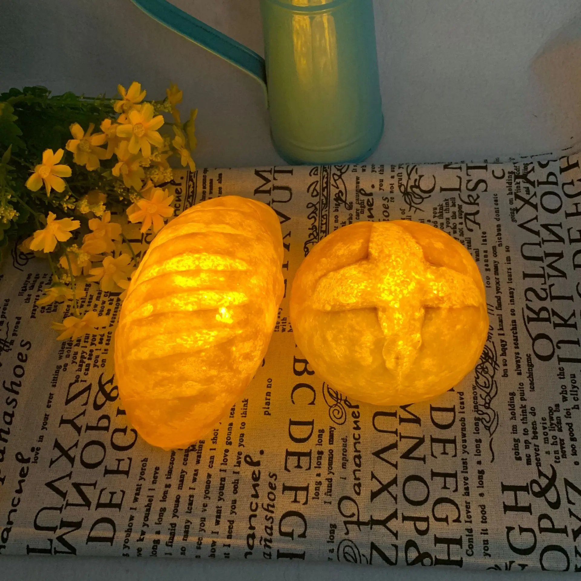 Artifical Croissant Bread Light Atmosphere Lamp LED Bread Lamp LED Night Light Cake Shop Decoration Great Gift