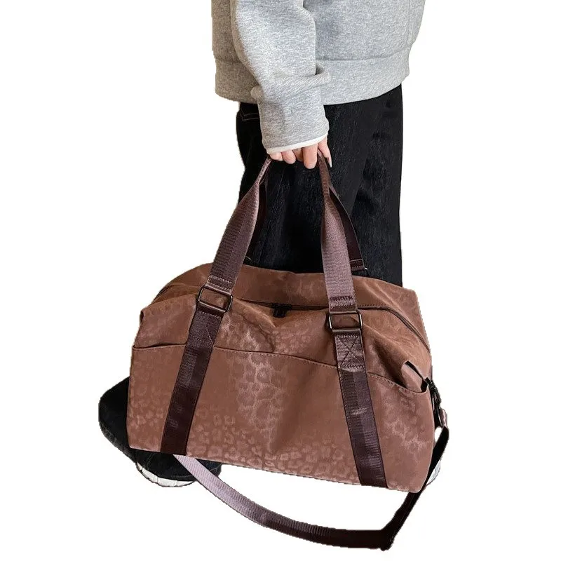Large Capacity Portable Short-distance Travel Bag Women's Fashion Lightweight Going Out Luggage Bag Business Storage Fitness Bag view 5