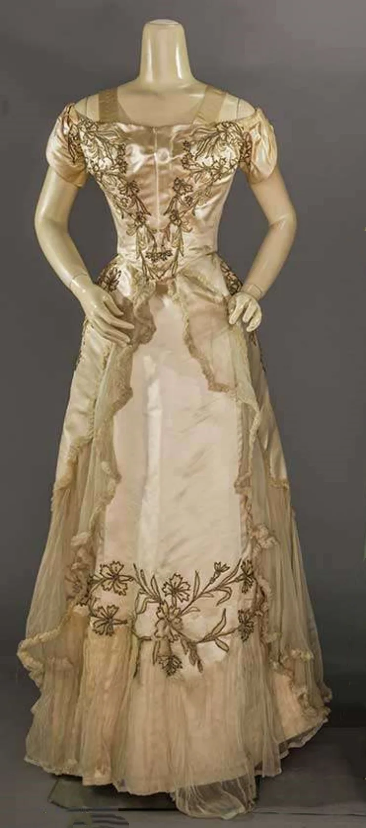 1890s فستان الزفاف الفيكتوري الإدواردي دوقة بعد الظهر فستان الملكي الأميرة الشاي حفلة الحرب الأهلية جنوب حسناء الكرة ثوب