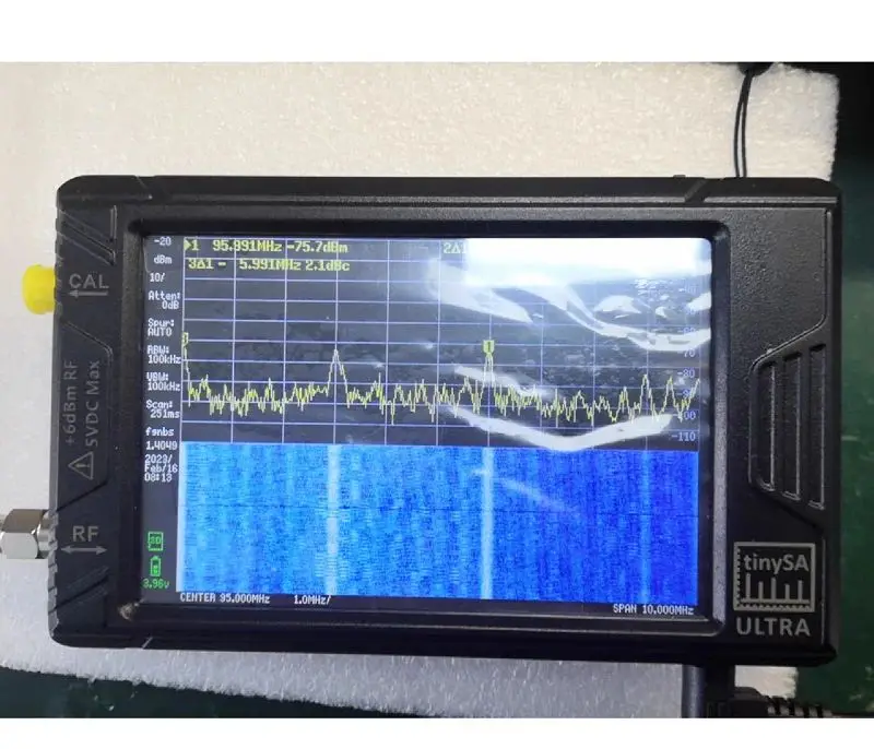 Original tinysa ultra 100khz-5.3ghz 4 polegada display à mão pequeno analisador de espectro rf gerador com bateria