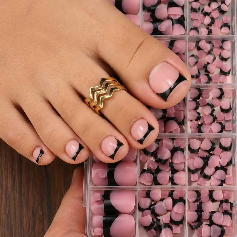 150 faux ongles de pieds carrés élégants noirs et roses, forme carrée avec brillance, à presser, chic et modernes