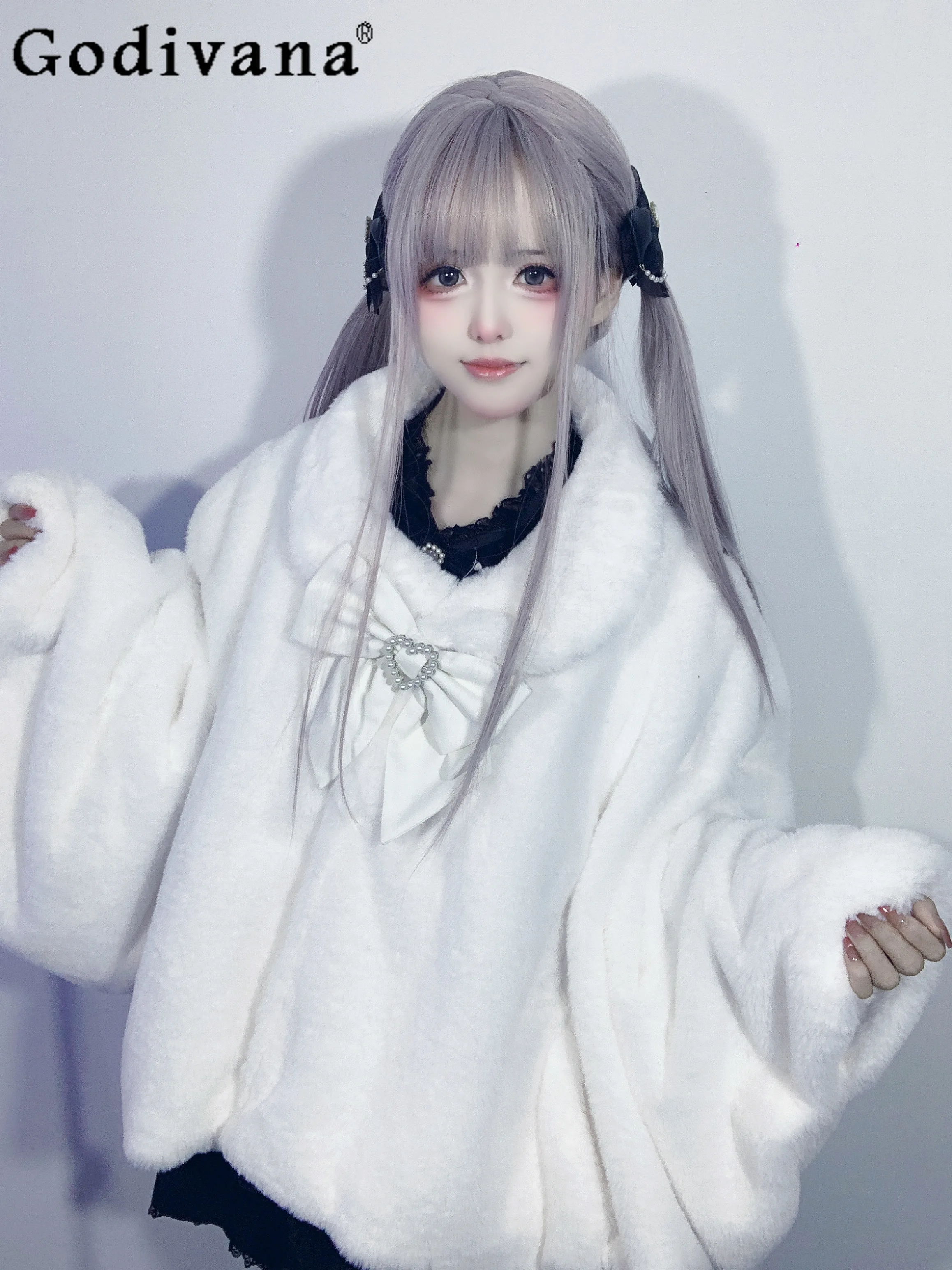 

Japanese Mine Style Mass- produced Lolita Plush Cloak Jacket Bow Sweet Girls Faux Fur Ponchos lady White Warm Thickened Capes