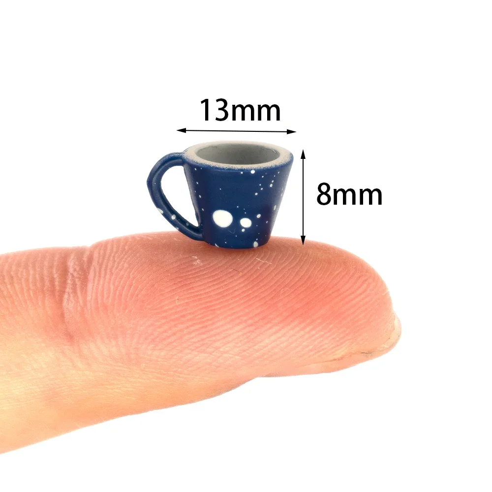 1/12 Poppenhuis Miniatuur Metalen Rode Ketel met Cup Mini Thee Set Model Speelgoed voor Poppenhuis Accessoires Decoratie ob11 bjd