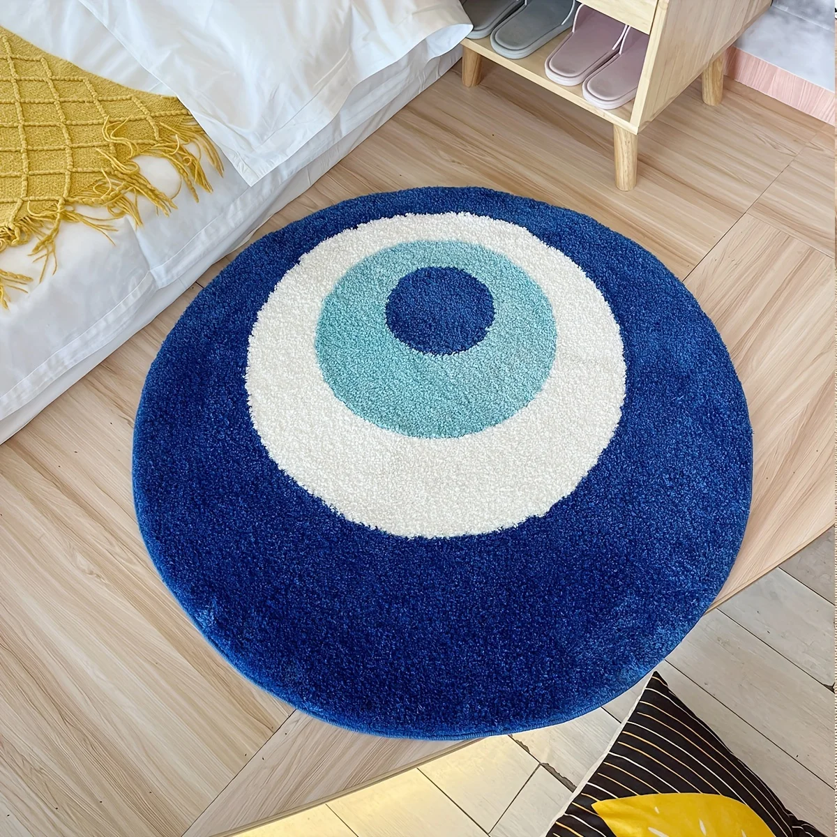 Blue Devil Eye Round Rug Plush Material TPR Non-slip Carpet Base Handcrafted Soft Cozy Home Decor