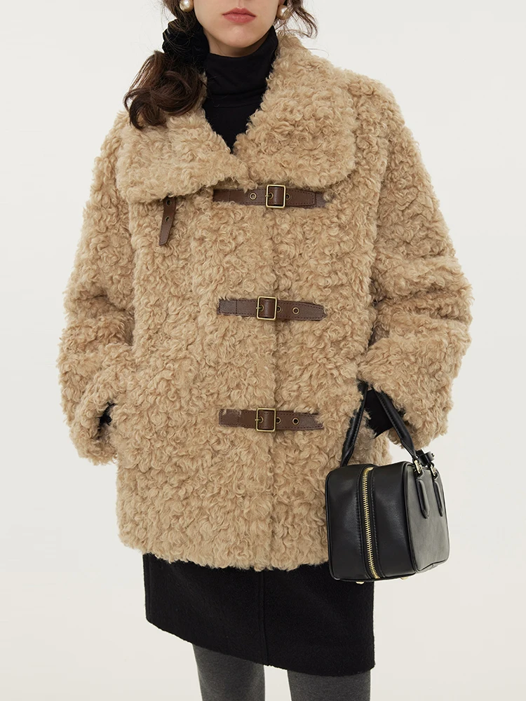 

Fano Studios 2023, зимнее женское пальто с большим воротником, дизайн, силуэт, искусственная кожа, экологически чистый мех, встроенный