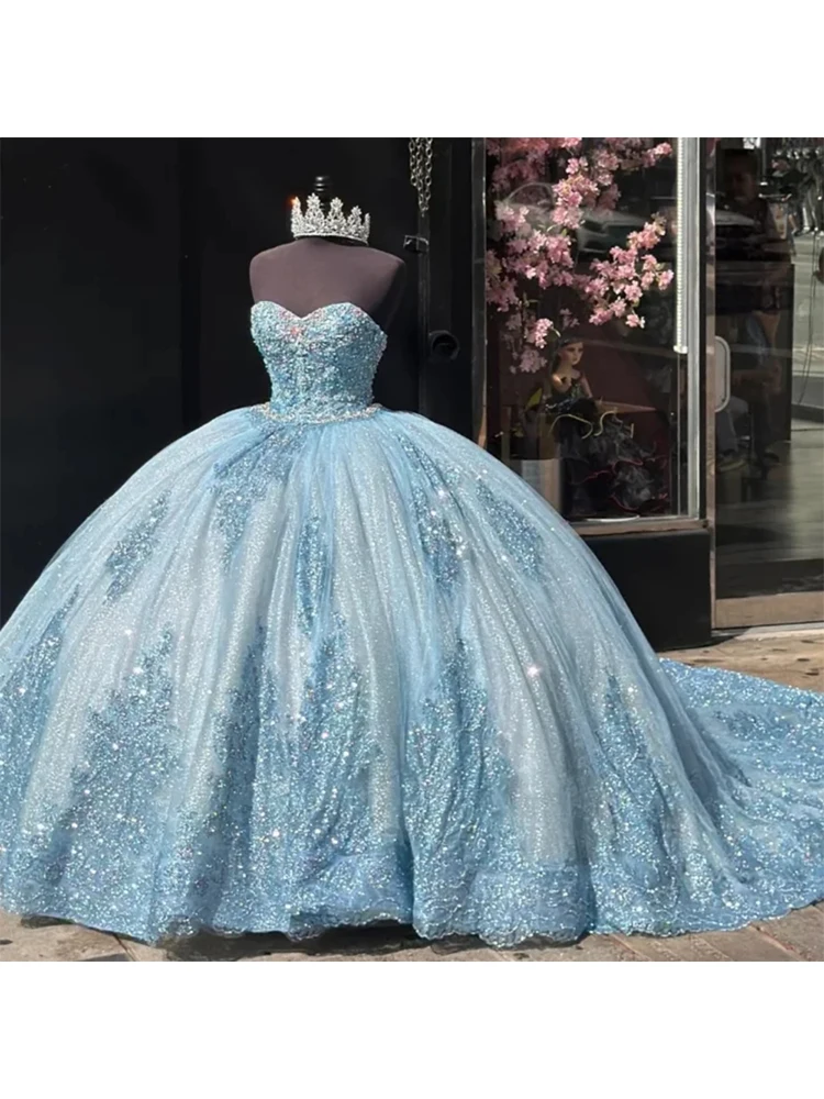 Champagner glänzendes Quinceanera-Kleid mit Spaghettiträgern, Prinzessin-Abschlussballkleid, goldene Applikationen, Spitze, Perlen, Tüll, süßes 16-Kleid