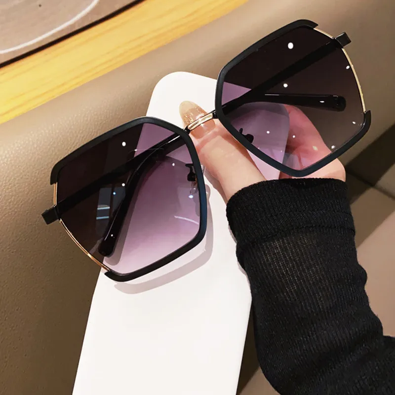 Una spedizione oversize mezza montatura sfumatura di colore occhiali da sole quadrati donne uv400 TR occhiali da sole da esterno durevoli Gafas DE SOL