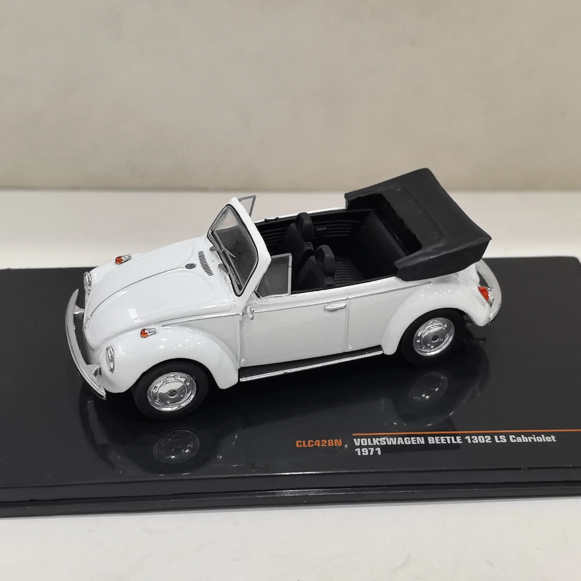 Diecast IXO 1/43 Scale VW BEETLE 1302 LS 1971 2y Alloy Car Model