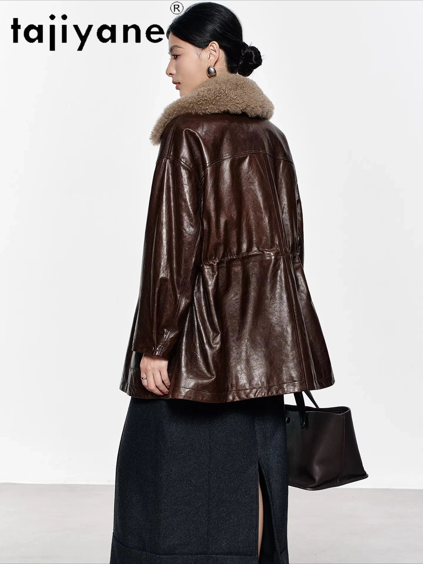 TAJIYANE 本物の羊皮キャメルダウンコート女性カシミヤ襟パファージャケットミッドレングス本革ジャケット 2025 冬服