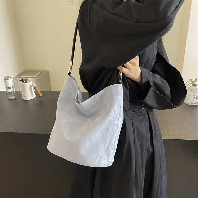 

Women's Retro Elegant Shoulder Bag Soft Soild Color Bucket Bags Underarm Pack Female Casual Large Commute Tote Crossbody Bag