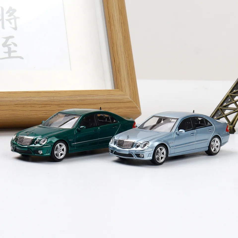 King Model 1:64 E63 W211 Alloy Car Diecasts & Toy Vehicles Car