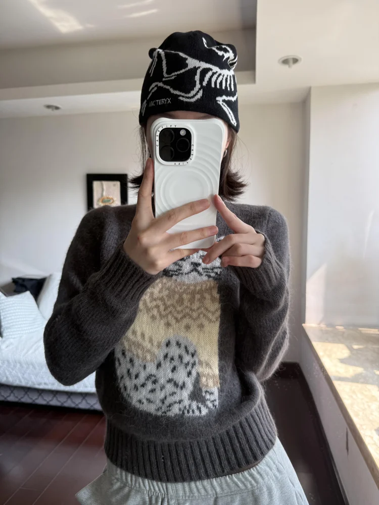

Cartoon Round Neck Cat Jacquard Knitted Sweater Women Autumn Winter New Niche Design Versatile Pullover Top