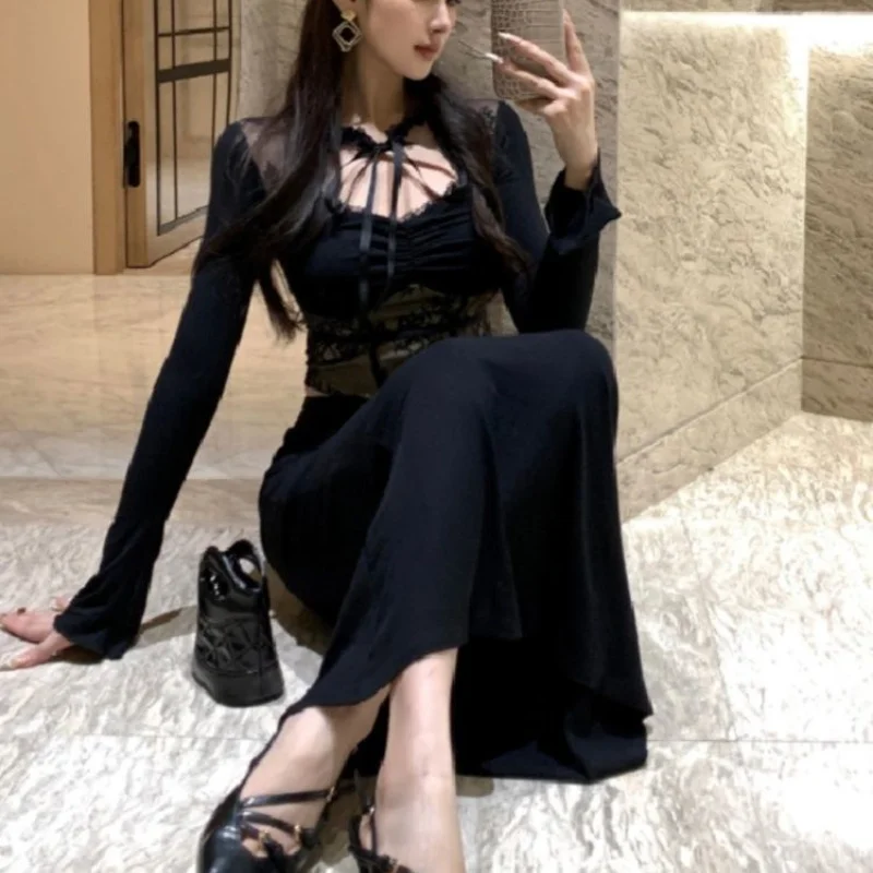 Pure Desire Long Sleeve Sexy Design Lace Trim Fit Short T Shirt Base Top for Women Polyester Fabric Spring 2025 Collection