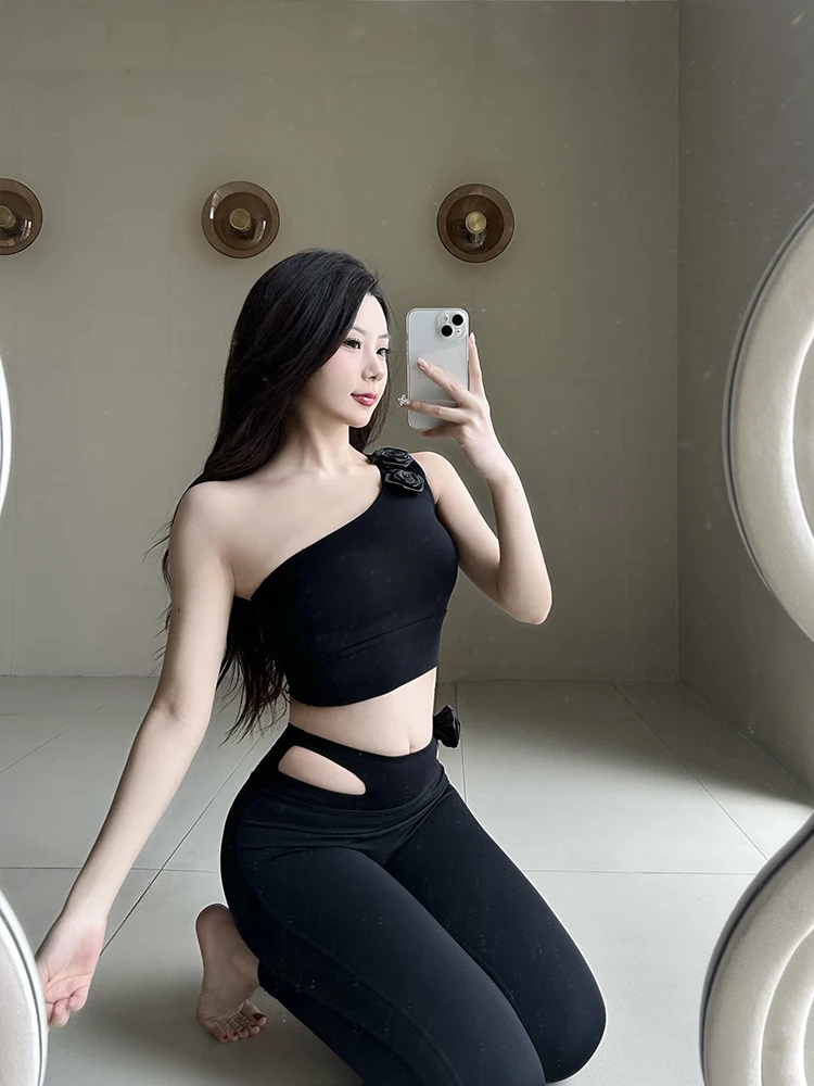 Pure Desire Flower Gilet sportivo a spalla singola Pantaloni lunghi da yoga fitn da donna Set Abito estivo sexy Diaam con orecchio sinistro