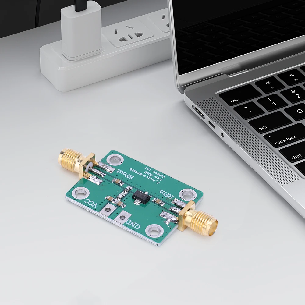 5-6000MHz RF Amplifier Module Gain 20dB Ultra-wideband Radio Frequency Amplifier Module RF Signal Power Amplifier Board