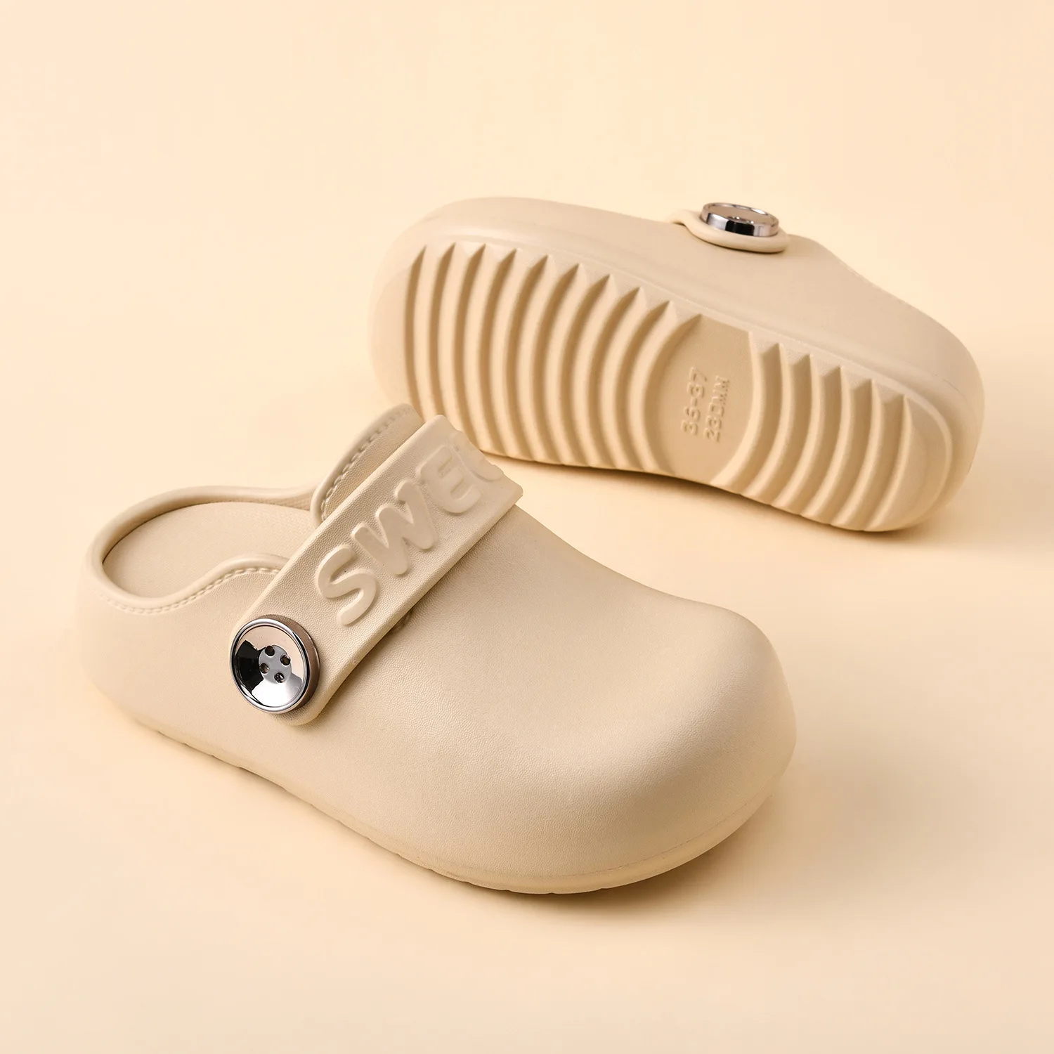 Fashion Clogs Slippers Women Men Working Slippers Shoes Nurses Soft Eva Slides Anti-Slip Lab Waterproof Medical WorkingSlippers