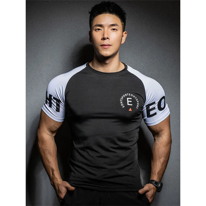 Summer New Men's Sports T-shirt Running Gym tops Exercise Slim Fit Elastic Quick Dry Short sleeved fitness T-shirt men clothing