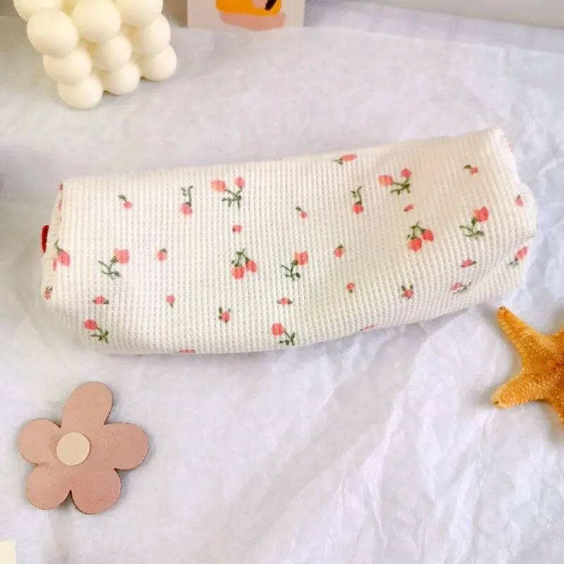 Piórnik Kawaii Floral Fresh Style Małe piórniki w kwiaty Śliczne proste torby na długopisy Torby do przechowywania Artykuły szkolne Artykuły papiernicze Prezent