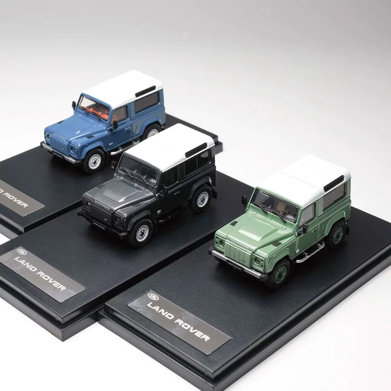 

In stock 1:64 90 V8 Defender alloy miniature replica car model. Car figurine, suitable as a gift for friends, decoration item,