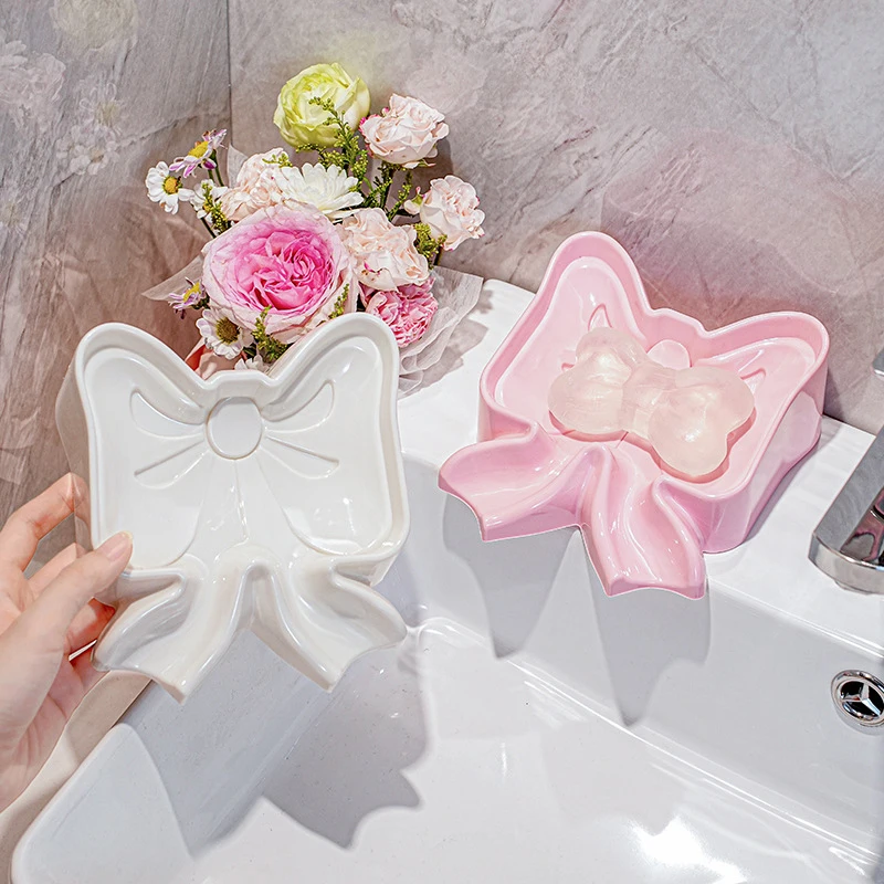 NEW 1PC Plastic Bow Tie Shape Shower Soap Holder Drain Soap Dish Bathroom Accessories Supplies Water Guide Dish Storage Plate