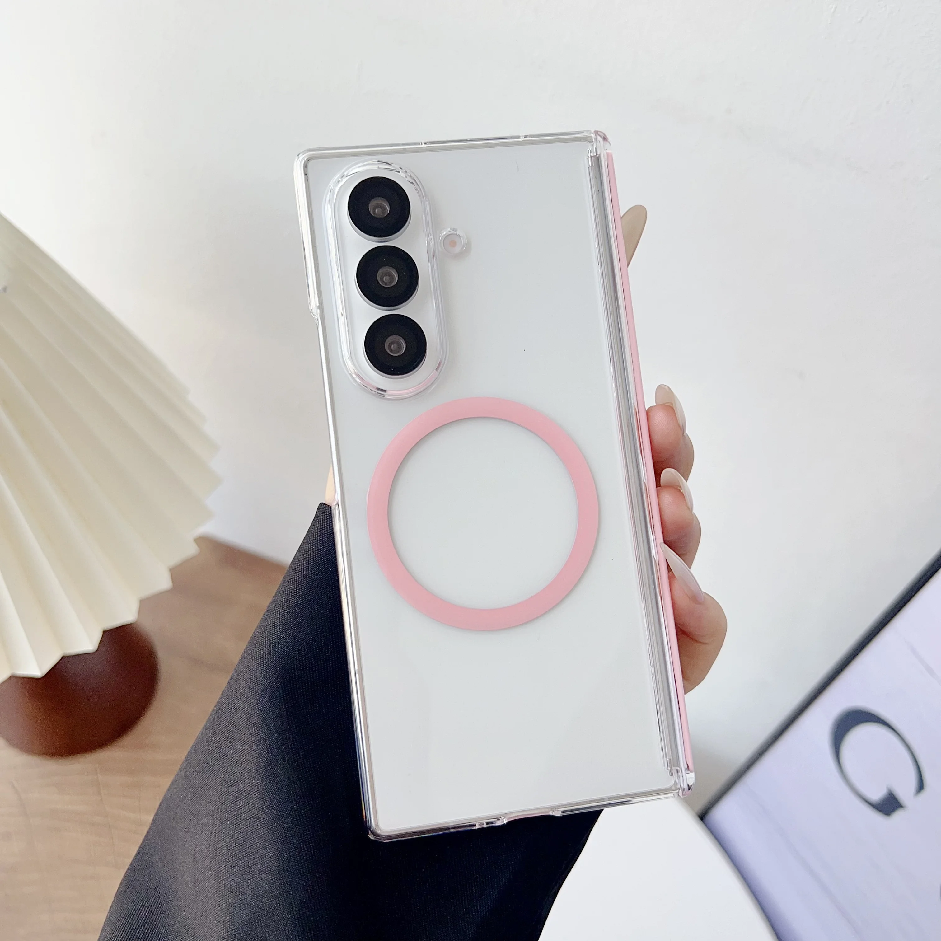 

New PC Hard Color Magnetic Center Transparent Phone Case For Samsung Galaxy Z Fold 7 Wireless Charging Magnetic Protective Cover