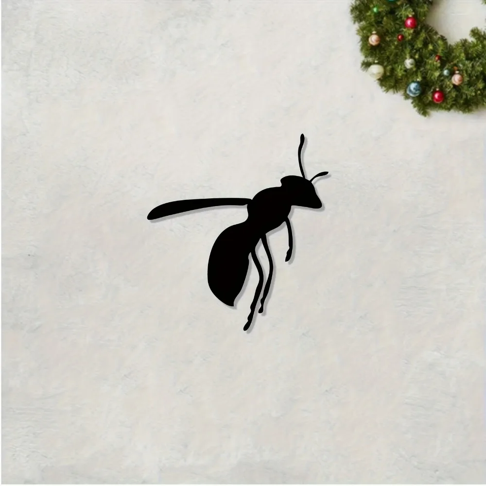 Wasp Flying Metal Wall Sculpture Iron Insect Garden Fence Living Room Rustproof Hanging Unique Decor Gift Ornament Sign