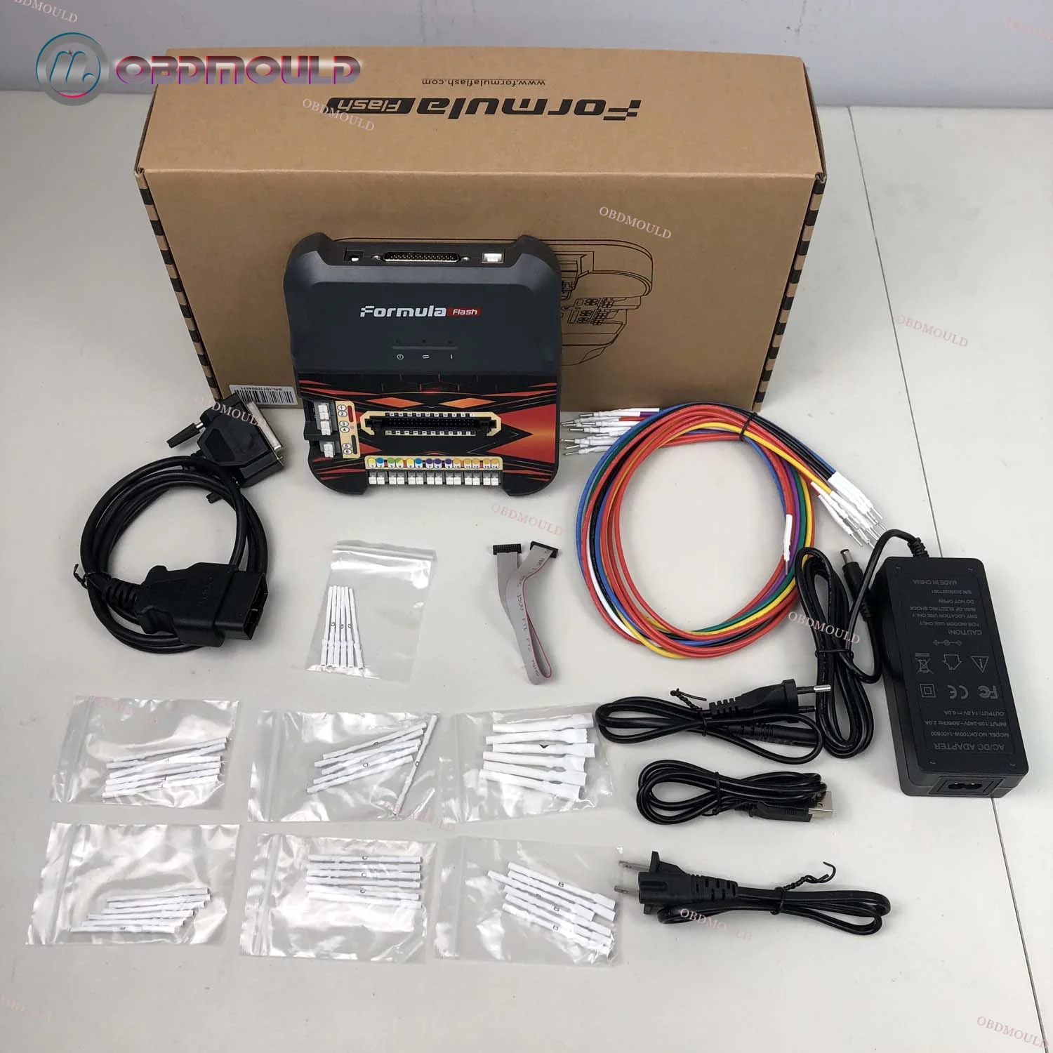 

Программатор чипов ECU/TCU FormulaFlash с поддержкой онлайн-обновления, режима Bench Boot, чтения и записи EEPROM/FLASH