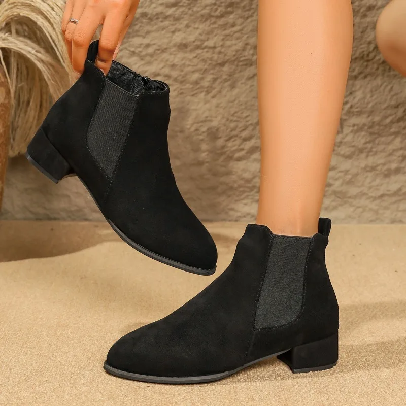 

Winter Suede Women Mid Heels Short Boots Designer Classical Comfort Shoes 2025 New Trends Chelsea Ankle Boots Dress Casual Pumps