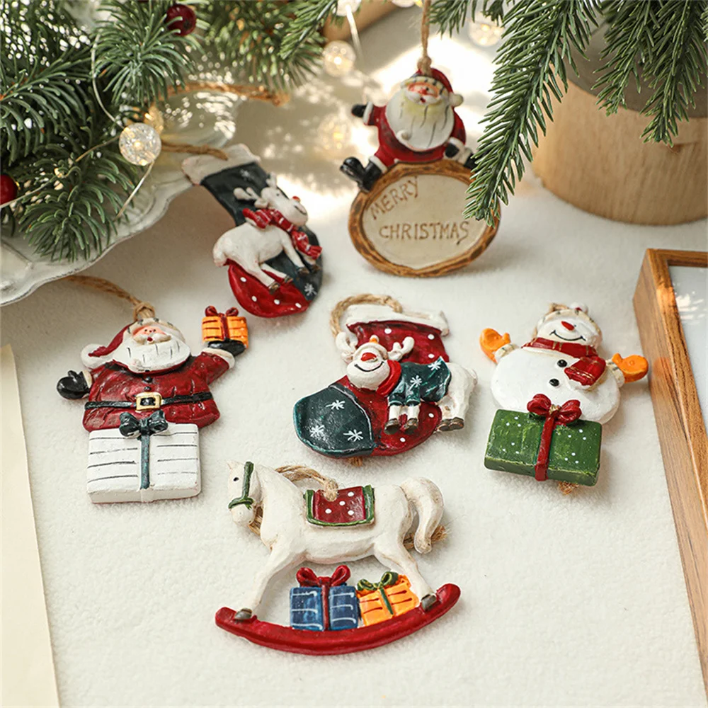 

Painted Christmas Decoration Detailed Handcrafted Resin Santa Clause Ornament Collectible Home Decor for Party Decor