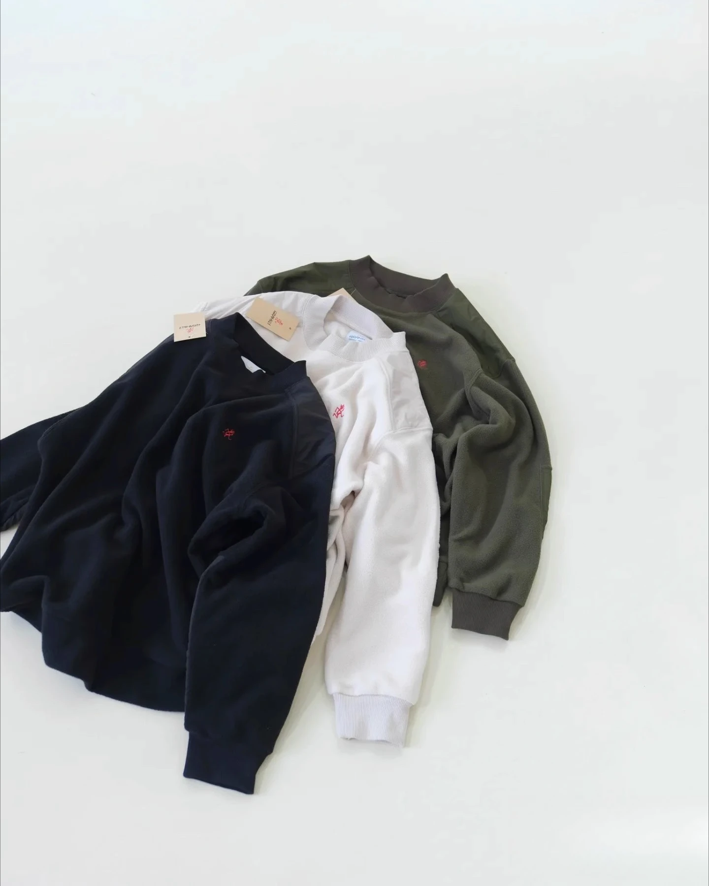 Gramicci 24ss Outdoor Mountain Casual Embroidered Thermal Thin Velvet Sweater
