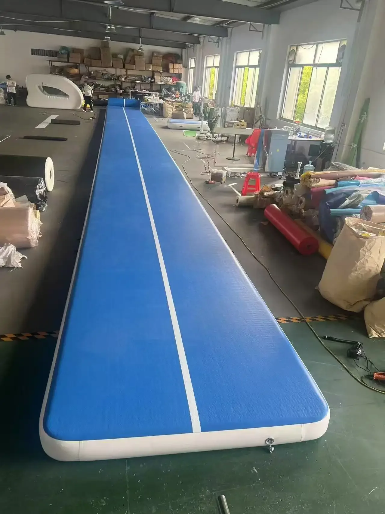 

Inflatable Air Track Tumble Track, Inflatable Tumbling Mat 9x1x0.2m Inflatable Mat For Gymnastics Training With Pump