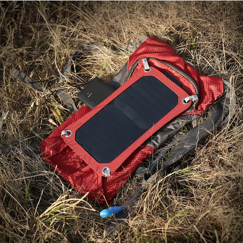 

Outdoor Solar Charging Backpack Lightweight Sports USB Charging Backpack Travel Trip for Men and Women Red