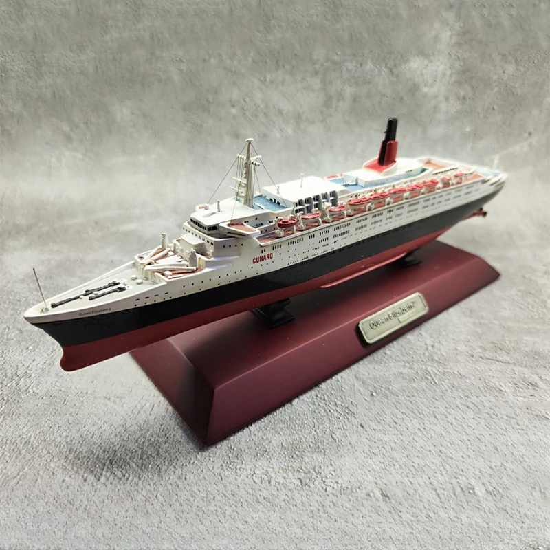 Luxury Cruise Resin Ship Model Heritage Seminar Queen Elizabeth2 Model Toy Gift Collection