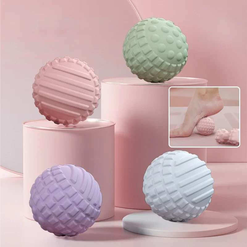 

TPR Floating Point Muscle Relaxation Massager Light Massage Adsorption Ball Relieves Pain Reusable and Washable
