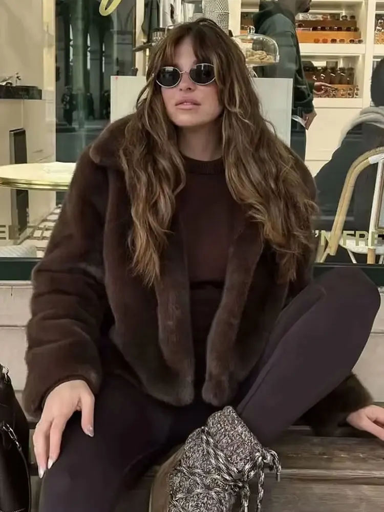 HH 겨울 여성 패션 인조 모피 따뜻한 코트 솔리드 긴 소매 라펠 싱글 브레스티드 포켓 시크 코트 빈티지 아우터웨어