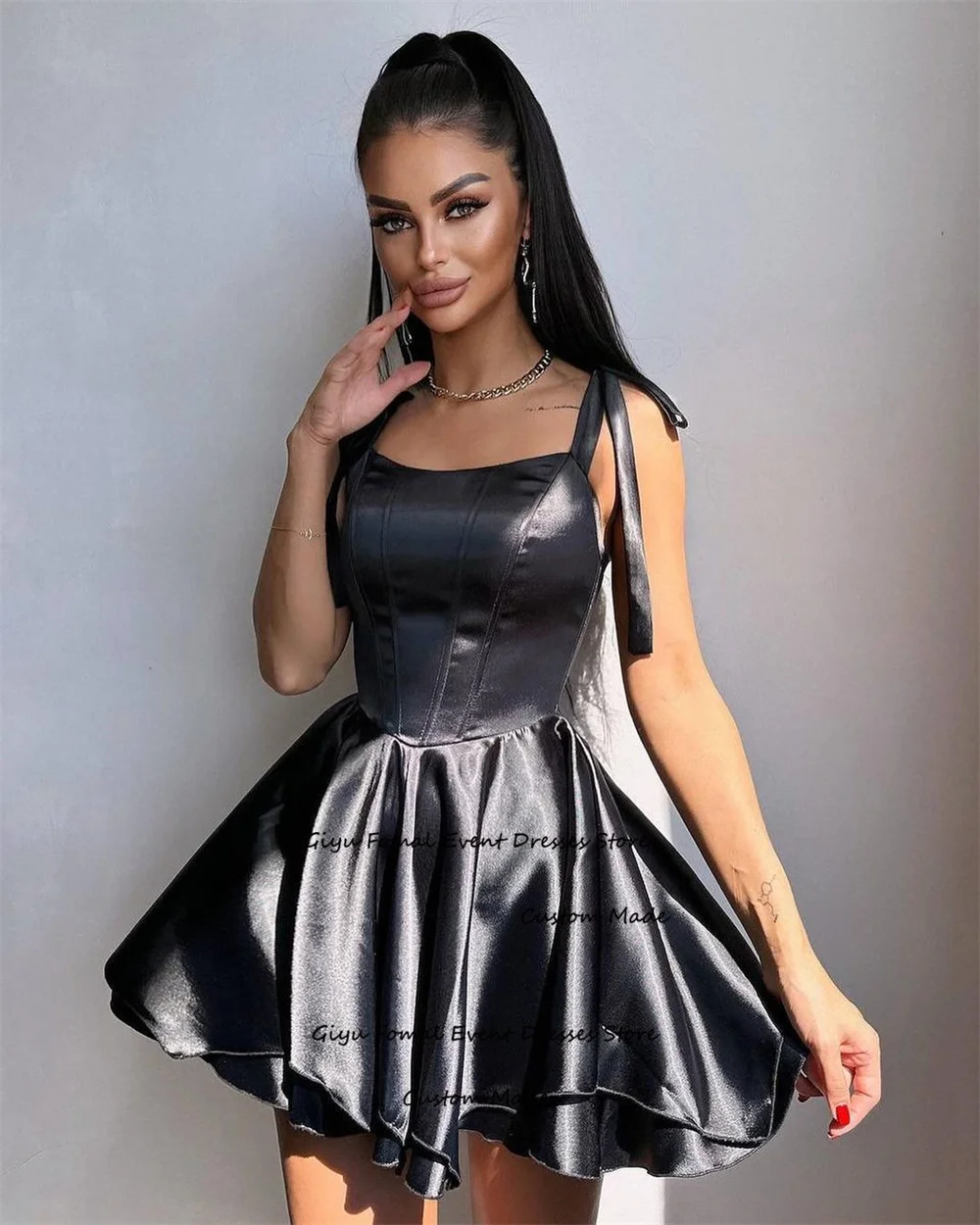 Giyu Moderne Stijl Boog Prom Dress Gedrapeerd Verschillende Kleuren Mini-Lengte Boven De Knie Trouwfeest Jurk Zomer Jurk