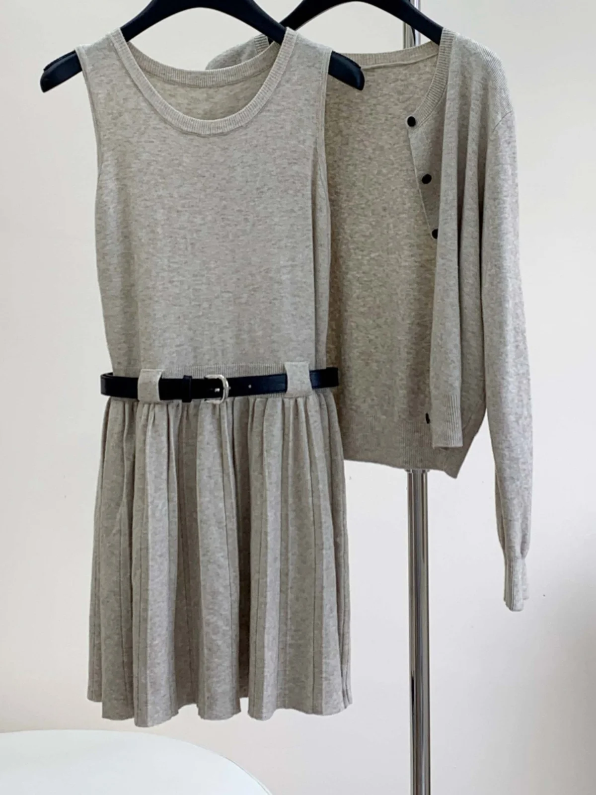 Autumn Faion Soft Versatile round Ne Sweater Cardigan Pleated Vest Dr Two Piece Set Women's Knittedwear Korean Sle L...