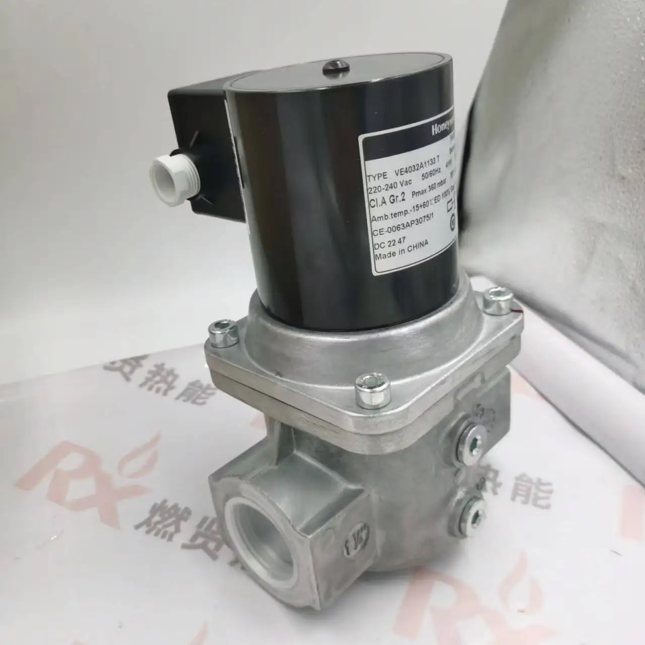 2025 هانيويل، الولايات المتحدة الأمريكية، 209 صمامات الملف اللولبي للغاز VE4032A1133T متوفرة في المخزون