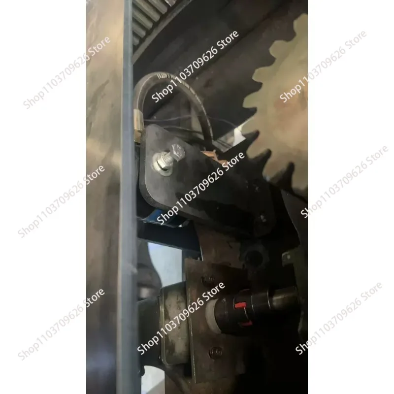 2. Passage Hydraulic Swivel Joint Flange Type Pneumatic Swivel Joint Central Rotation 1pcs