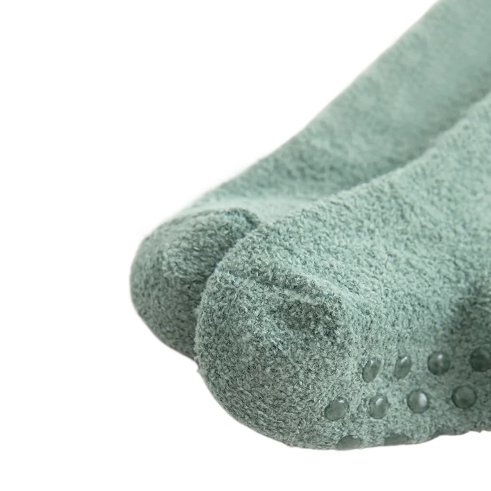 Cute Cartoon Dinosaur Newborn Socks Coral Fleece Polyester Fabric Foot Socks Thick Fluffy Non-slip Floor Socks Winter