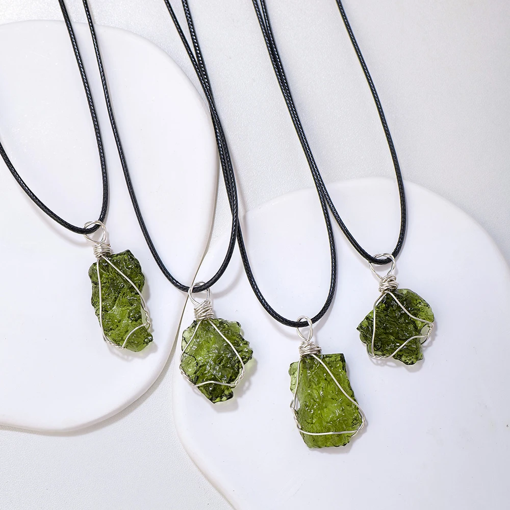 1PC Czech Meteorite Glass Necklace Green Stone Moldavite Pendant Healing Stone Energy Gemstone Women Jewelry Gift