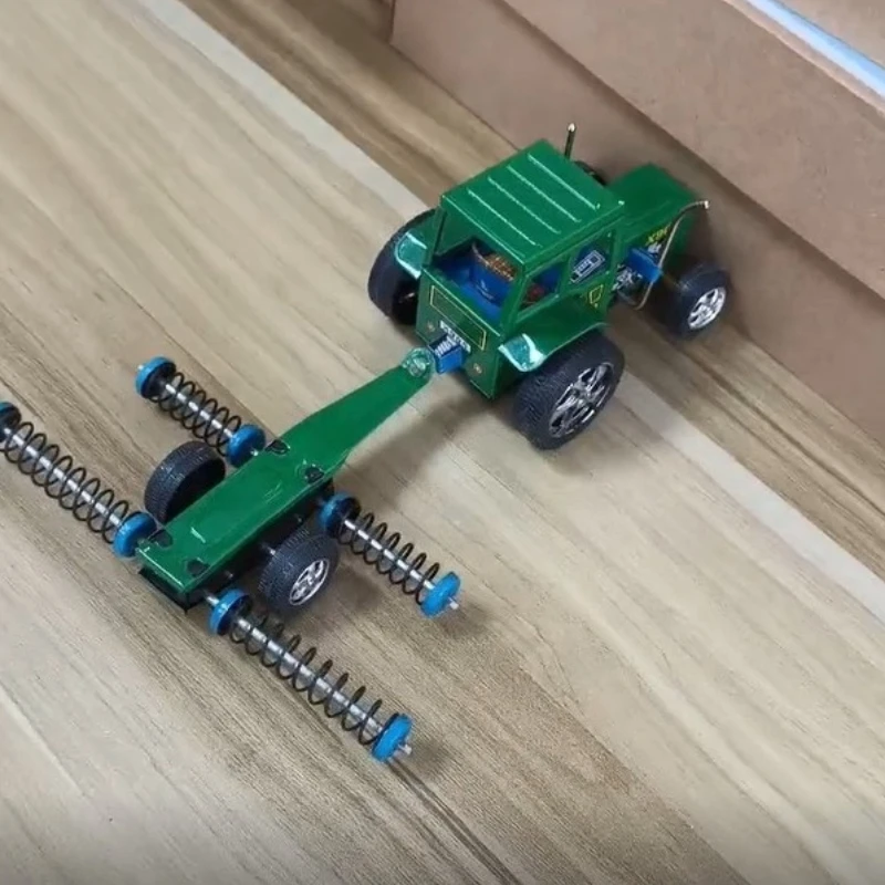 

Clockwork Toy Metal Tin The Tractors Robot Mechanical Toy Collection Retro Wind Up Toy Figures Model Kids Brithday Gift