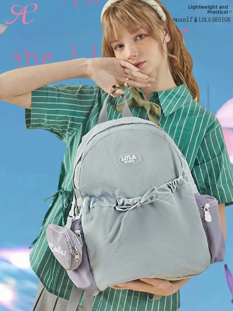 

Design Lightweight Heart Shaped Women's Backpack Large Capacity School Bag Commuter Style Zipper Closure Soft Material