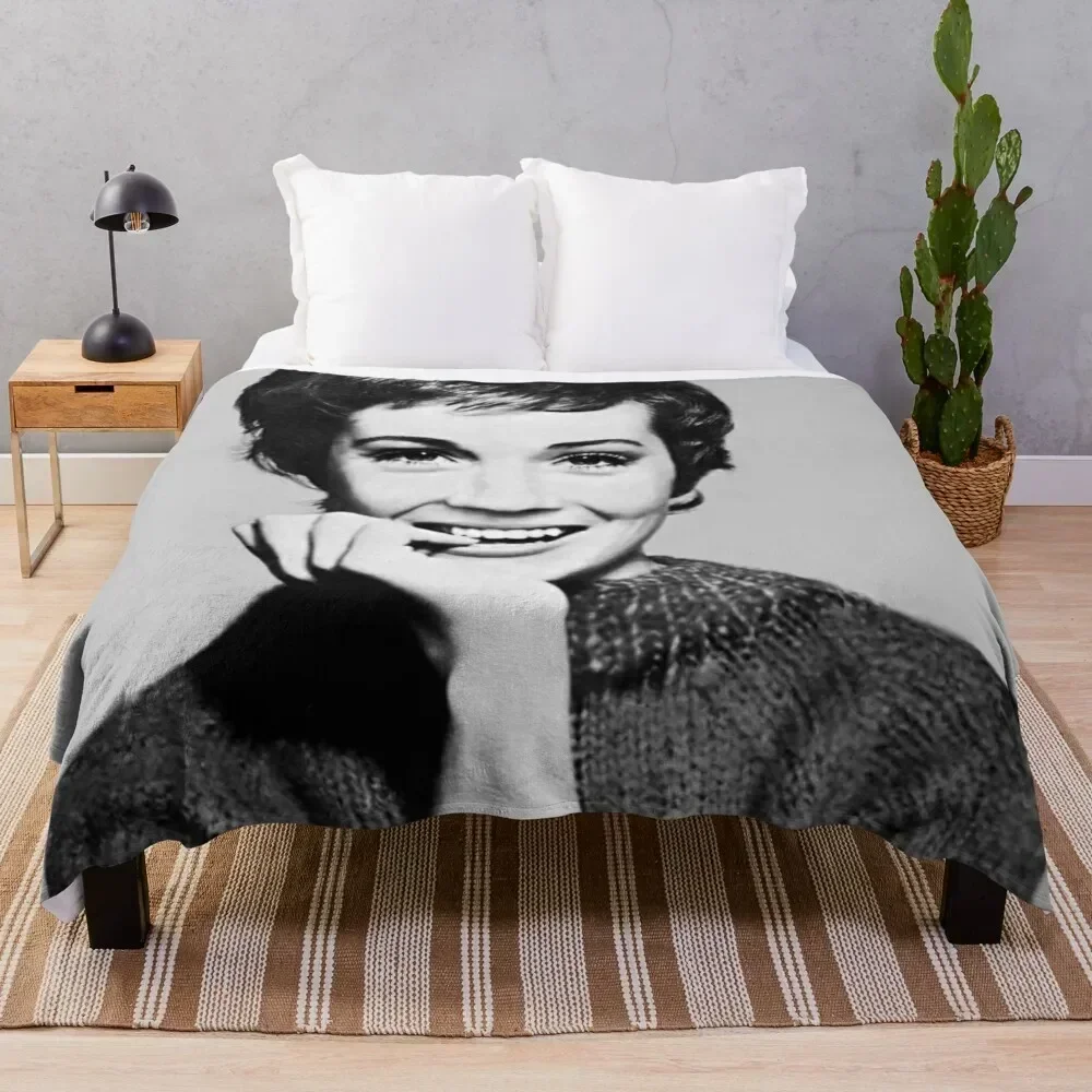 

Julie Andrews V Throw Blanket Luxurious Soft Blanket Holiday Gift for Family