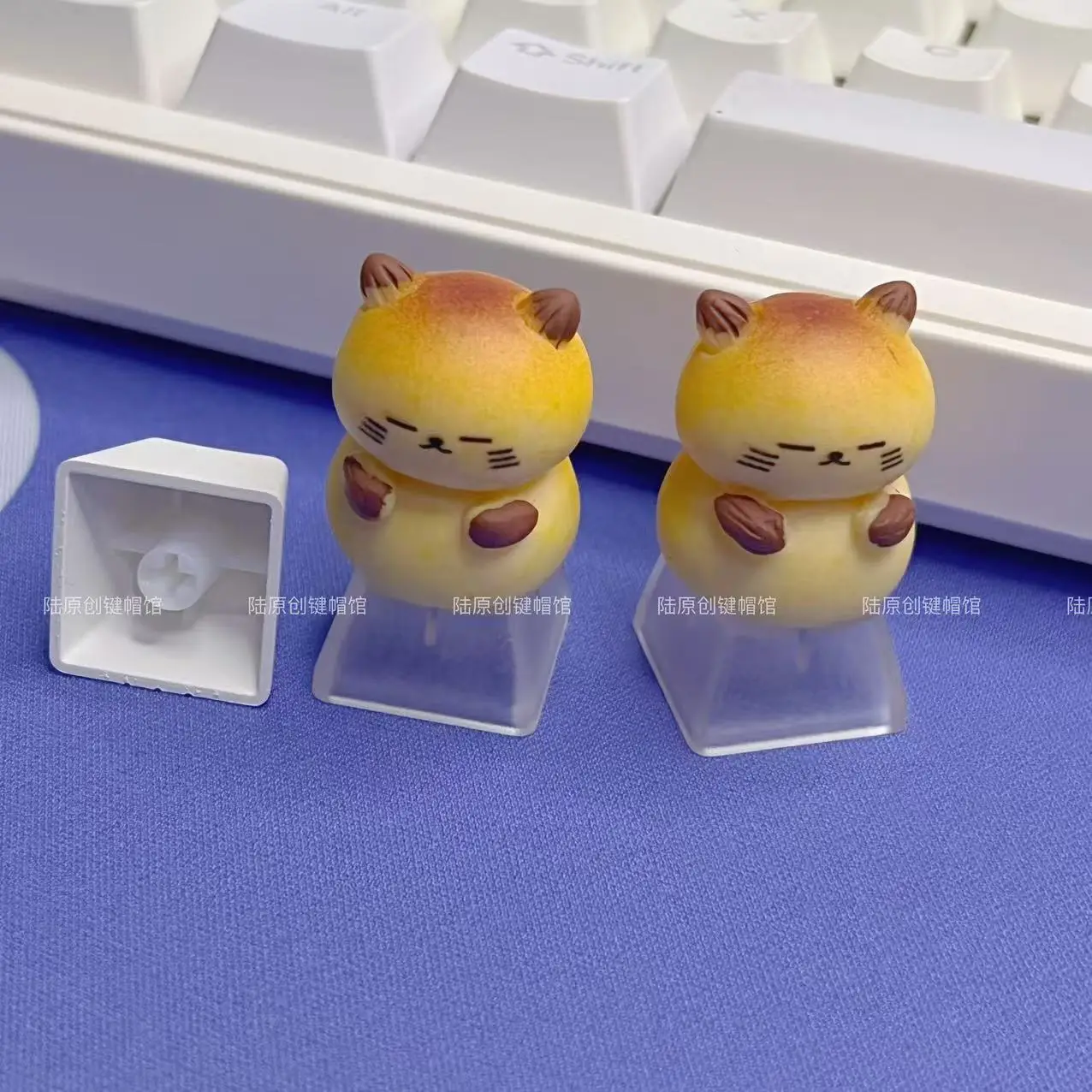 

Cute Cat Keycaps Original Cartoon Transparent Luminous Mechanical Keyboard Customized Handmade Burger Cat Keycaps