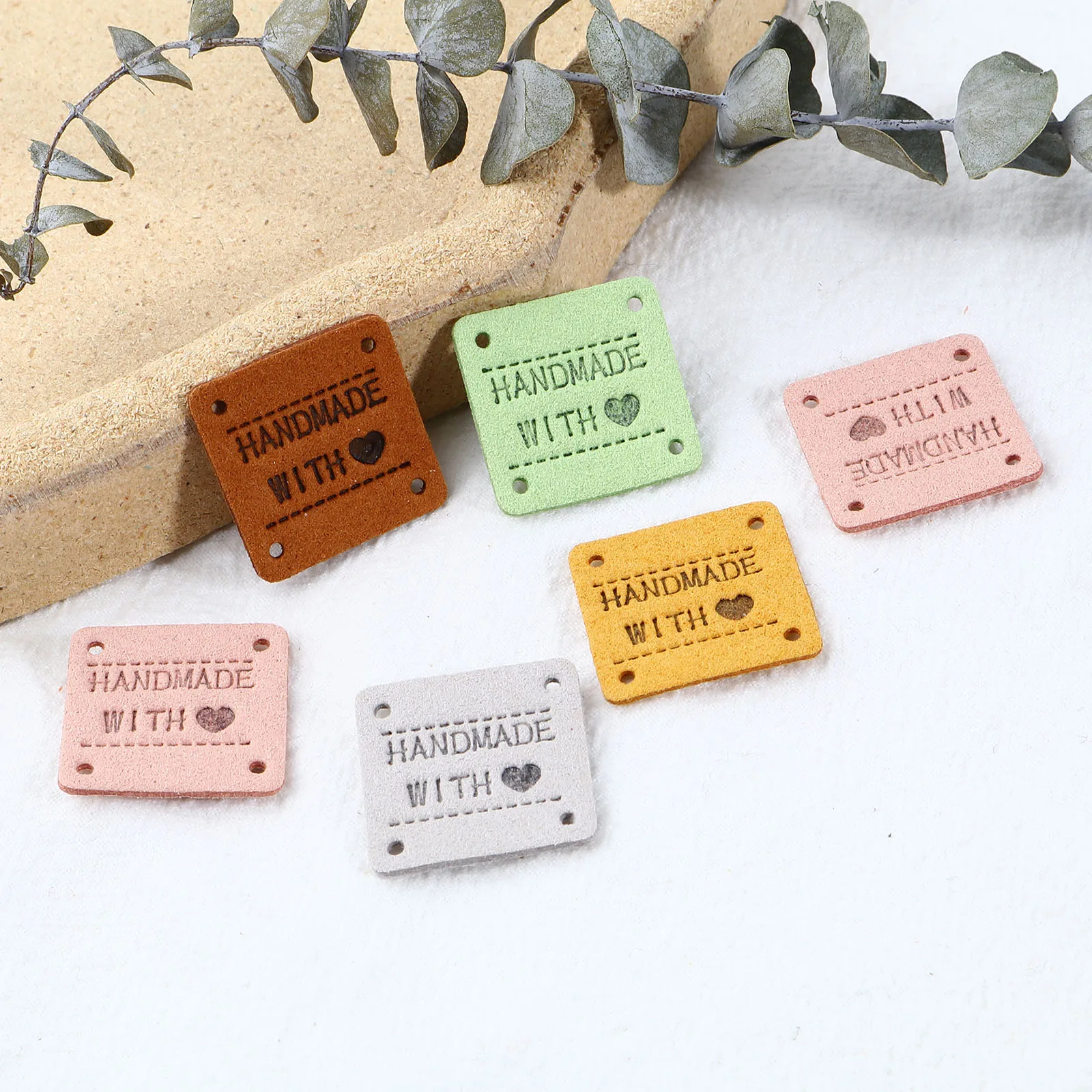 20 PCs Hand Made With Love Clothing Embossed Labels Faux Suede Four-hole Lether Label Tags Square Multicolor Craft Decor 25x25mm